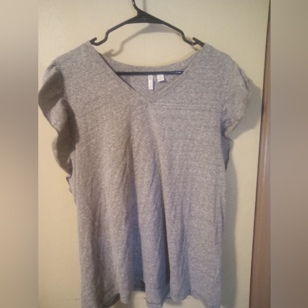Grey T shirts